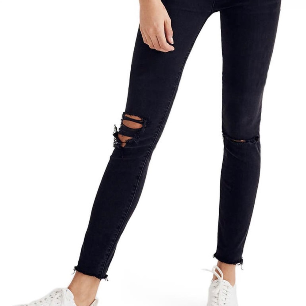 Madewell Distressed 9” High Rise Black Jeans Size 27